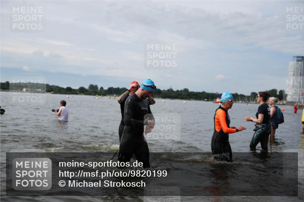 21.06.2026 - Viking Triathlon Michael Strokosch http://msf.ph/oto/9820199 21.06.2026 10:53:58 Schwimmen 61, 97, 190, 203, 237, 257, 390, 515, 631 meine-sportfotos.de