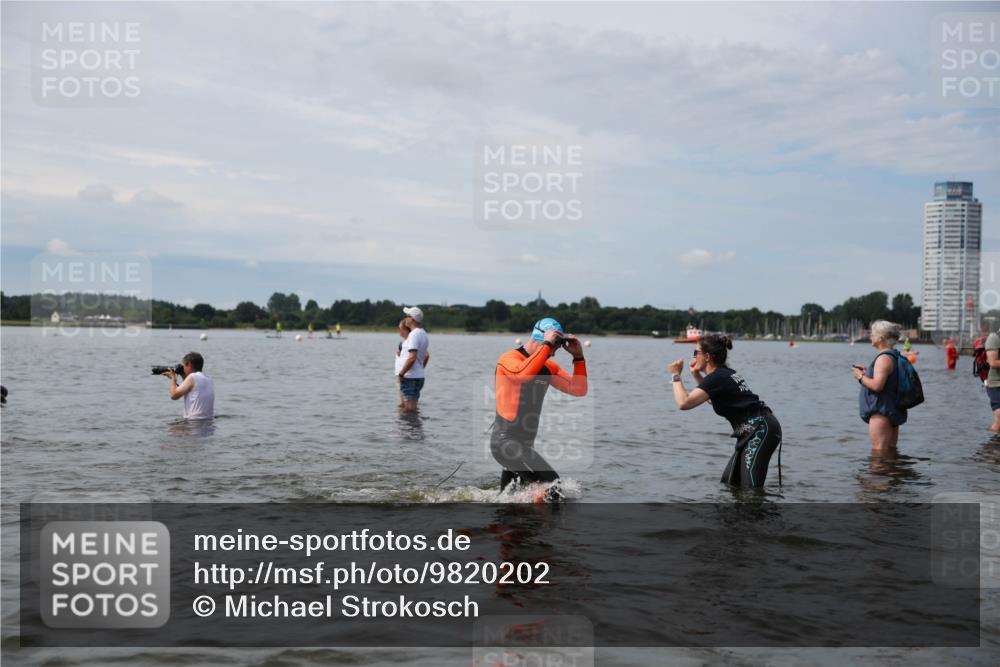 21.06.2026 - Viking Triathlon Michael Strokosch http://msf.ph/oto/9820202 21.06.2026 10:54:05 Schwimmen 61, 190, 237, 390, 631 meine-sportfotos.de