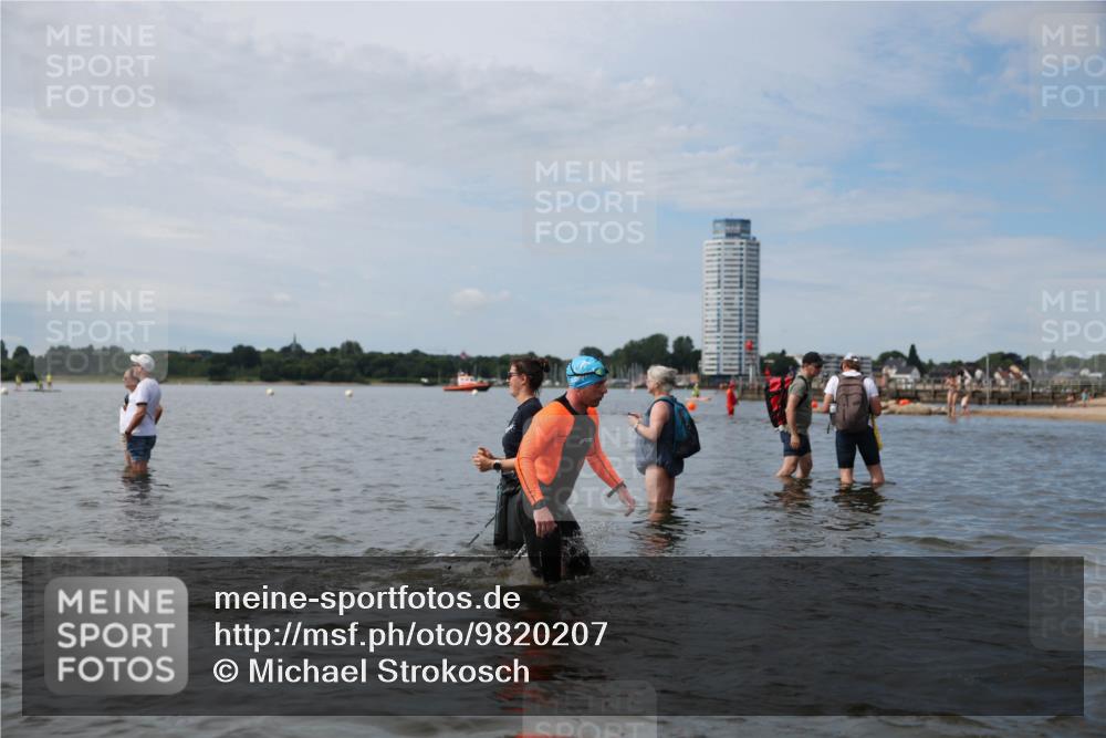 21.06.2026 - Viking Triathlon Michael Strokosch http://msf.ph/oto/9820207 21.06.2026 10:54:07 Schwimmen 61, 190, 237, 390, 557, 631 meine-sportfotos.de