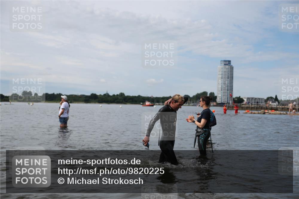 21.06.2026 - Viking Triathlon Michael Strokosch http://msf.ph/oto/9820225 21.06.2026 10:54:31 Schwimmen 275, 413, 427, 504, 557, 613 meine-sportfotos.de