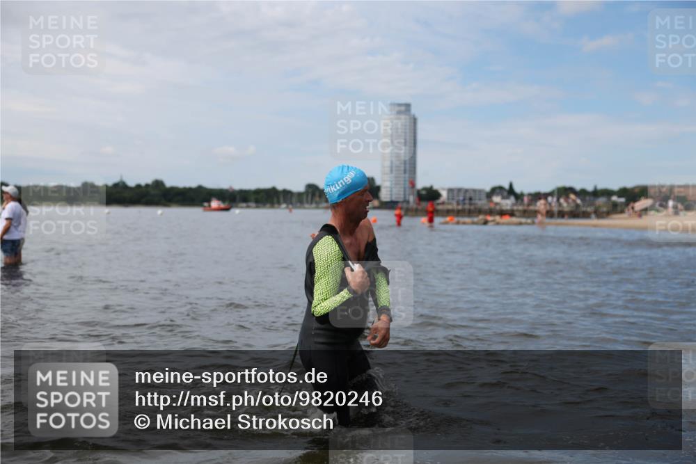 21.06.2026 - Viking Triathlon Michael Strokosch http://msf.ph/oto/9820246 21.06.2026 10:54:43 Schwimmen 52, 244, 275, 309, 347, 424, 504, 509, 613 meine-sportfotos.de