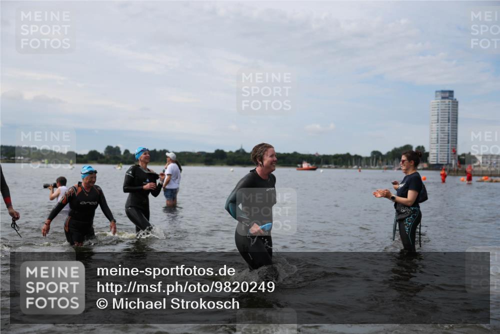 21.06.2026 - Viking Triathlon Michael Strokosch http://msf.ph/oto/9820249 21.06.2026 10:54:45 Schwimmen 52, 244, 275, 309, 347, 424, 504, 509, 613 meine-sportfotos.de