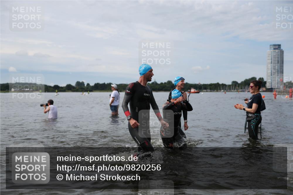 21.06.2026 - Viking Triathlon Michael Strokosch http://msf.ph/oto/9820256 21.06.2026 10:54:48 Schwimmen 52, 160, 244, 275, 309, 347, 424, 509 meine-sportfotos.de
