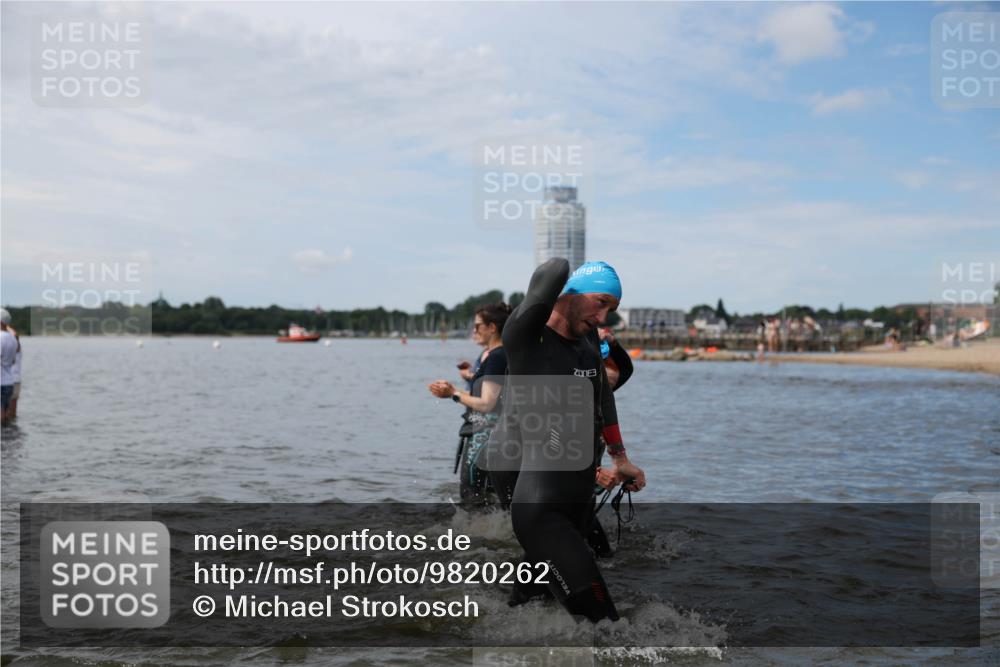 21.06.2026 - Viking Triathlon Michael Strokosch http://msf.ph/oto/9820262 21.06.2026 10:54:49 Schwimmen 52, 160, 244, 275, 309, 347, 424, 509 meine-sportfotos.de