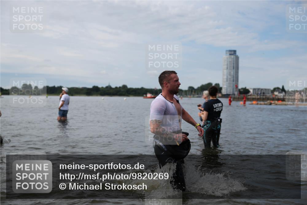 21.06.2026 - Viking Triathlon Michael Strokosch http://msf.ph/oto/9820269 21.06.2026 10:54:53 Schwimmen 52, 160, 244, 275, 309, 347, 424, 509 meine-sportfotos.de
