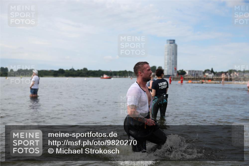 21.06.2026 - Viking Triathlon Michael Strokosch http://msf.ph/oto/9820270 21.06.2026 10:54:53 Schwimmen 52, 160, 244, 275, 309, 347, 424, 509 meine-sportfotos.de