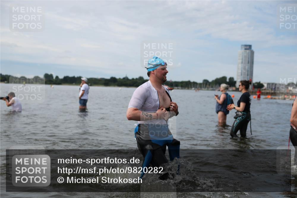 21.06.2026 - Viking Triathlon Michael Strokosch http://msf.ph/oto/9820282 21.06.2026 10:54:59 Schwimmen 52, 160, 309, 347, 509, 566 meine-sportfotos.de