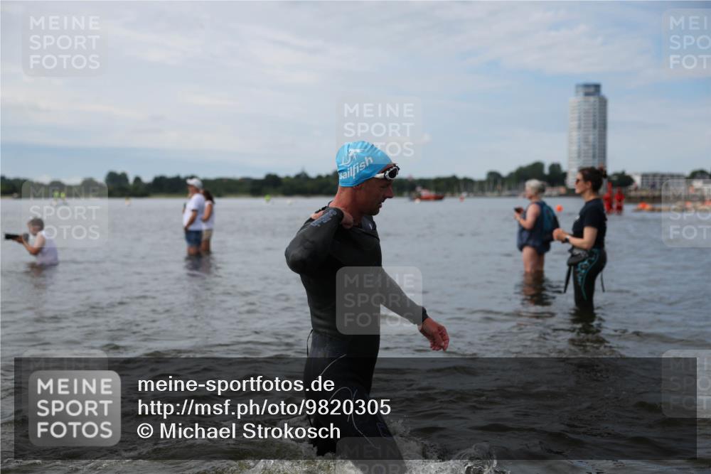 21.06.2026 - Viking Triathlon Michael Strokosch http://msf.ph/oto/9820305 21.06.2026 10:55:22 Schwimmen 81, 305, 344, 417, 561, 566 meine-sportfotos.de