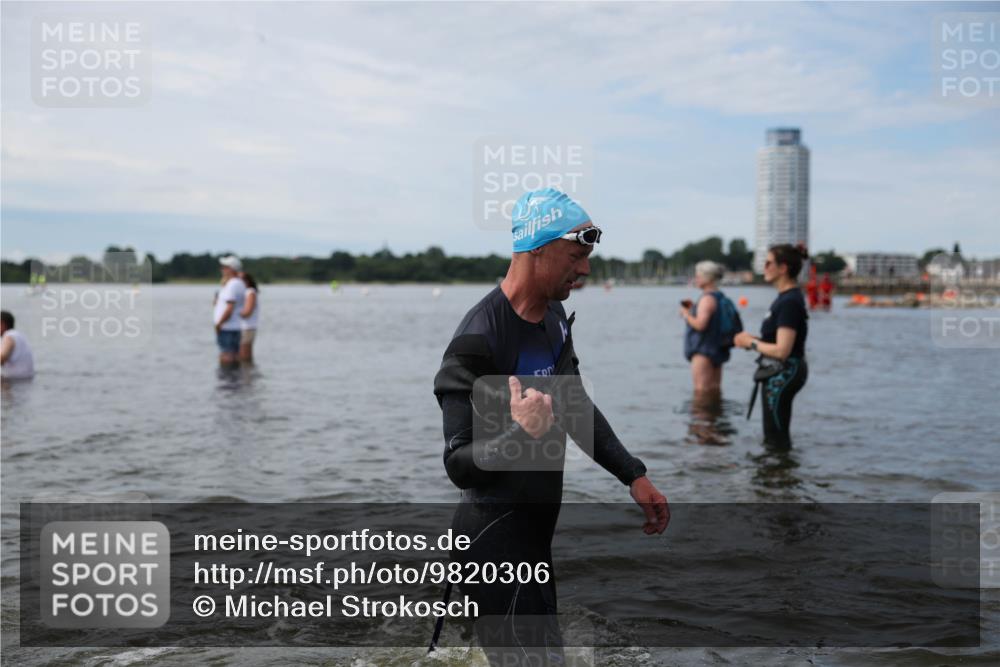 21.06.2026 - Viking Triathlon Michael Strokosch http://msf.ph/oto/9820306 21.06.2026 10:55:22 Schwimmen 81, 305, 344, 417, 561, 566 meine-sportfotos.de