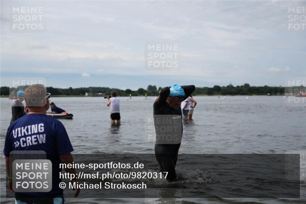 21.06.2026 - Viking Triathlon Michael Strokosch http://msf.ph/oto/9820317 21.06.2026 10:55:35 Schwimmen 77, 81, 417 meine-sportfotos.de