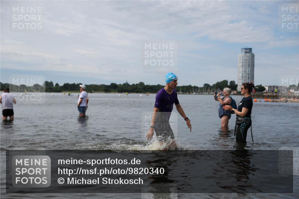 21.06.2026 - Viking Triathlon Michael Strokosch http://msf.ph/oto/9820340 21.06.2026 10:56:06 Schwimmen 24, 117, 357, 502 meine-sportfotos.de