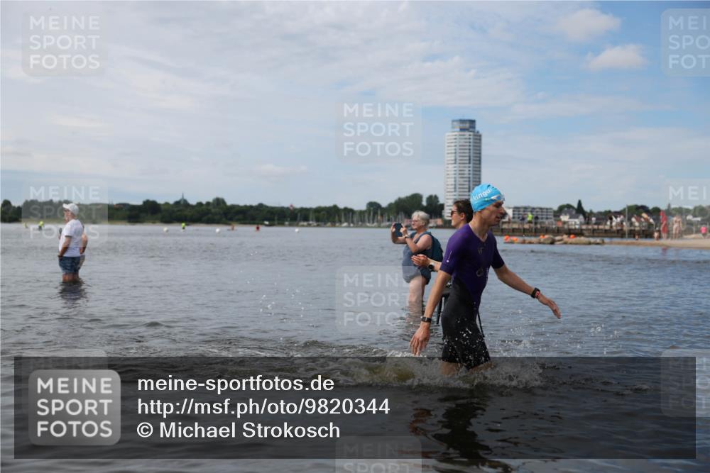 21.06.2026 - Viking Triathlon Michael Strokosch http://msf.ph/oto/9820344 21.06.2026 10:56:07 Schwimmen 24, 117, 357, 502 meine-sportfotos.de