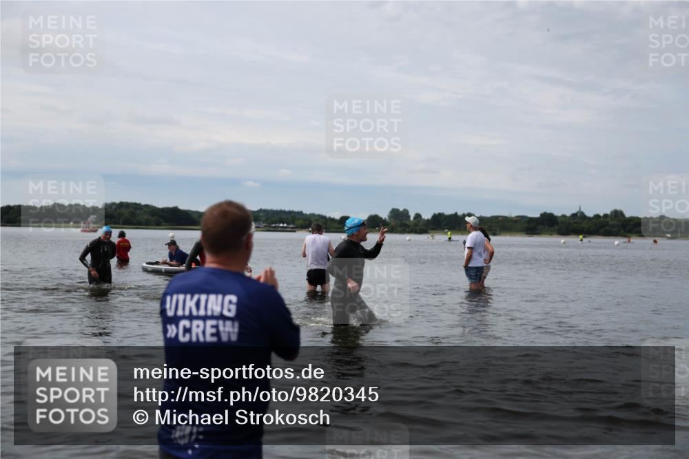 21.06.2026 - Viking Triathlon Michael Strokosch http://msf.ph/oto/9820345 21.06.2026 10:56:09 Schwimmen 24, 117, 127, 357, 502 meine-sportfotos.de