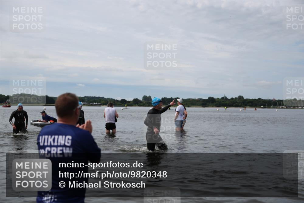 21.06.2026 - Viking Triathlon Michael Strokosch http://msf.ph/oto/9820348 21.06.2026 10:56:10 Schwimmen 24, 117, 127, 357, 502 meine-sportfotos.de