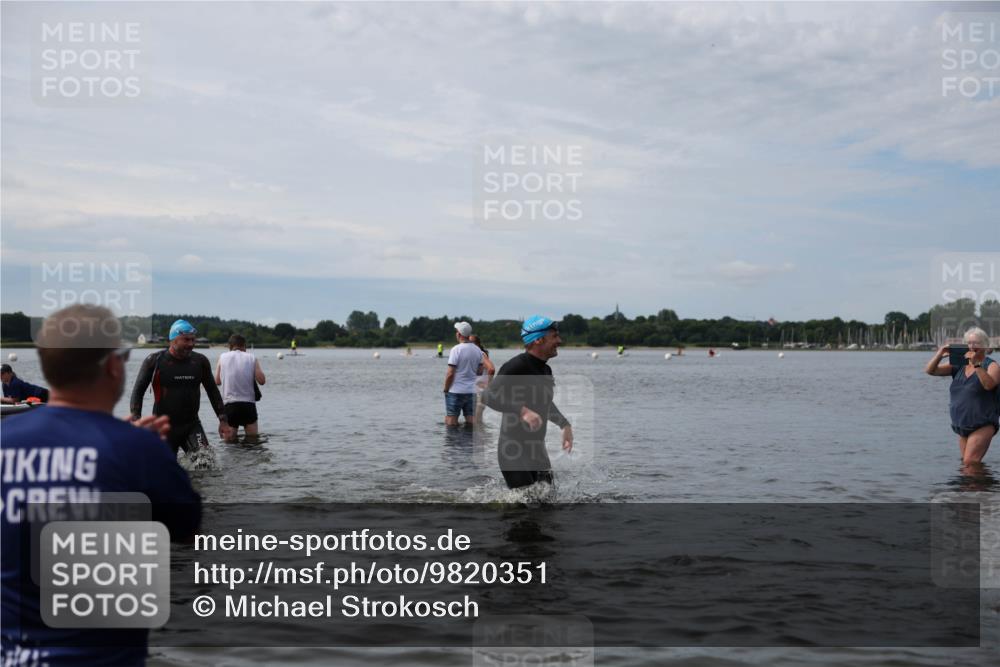 21.06.2026 - Viking Triathlon Michael Strokosch http://msf.ph/oto/9820351 21.06.2026 10:56:11 Schwimmen 24, 117, 127, 357, 502 meine-sportfotos.de