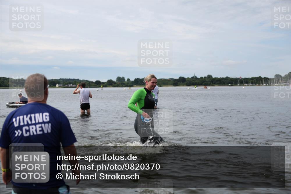 21.06.2026 - Viking Triathlon Michael Strokosch http://msf.ph/oto/9820370 21.06.2026 10:56:20 Schwimmen 24, 127, 357, 374 meine-sportfotos.de