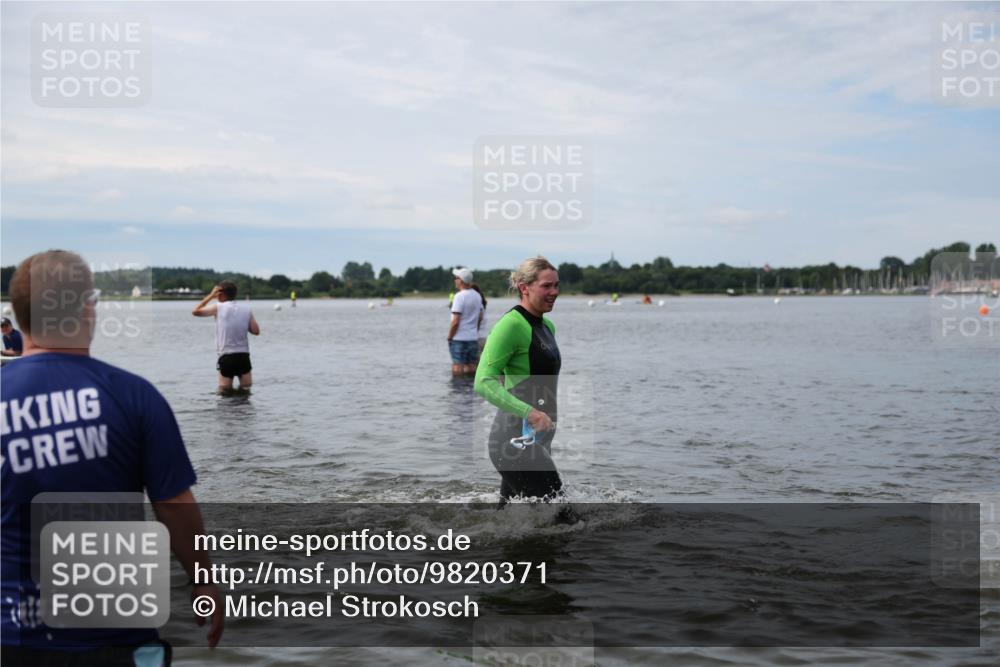 21.06.2026 - Viking Triathlon Michael Strokosch http://msf.ph/oto/9820371 21.06.2026 10:56:21 Schwimmen 24, 127, 357, 374 meine-sportfotos.de