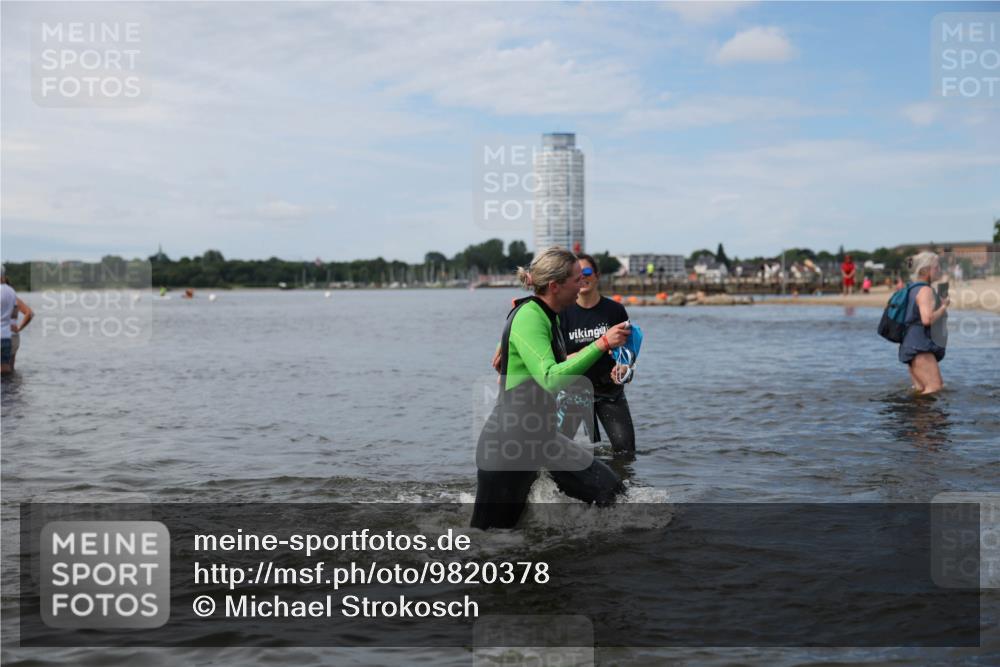 21.06.2026 - Viking Triathlon Michael Strokosch http://msf.ph/oto/9820378 21.06.2026 10:56:22 Schwimmen 24, 127, 357, 374 meine-sportfotos.de