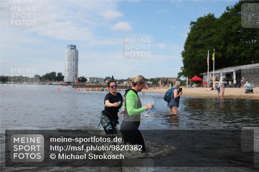 21.06.2026 - Viking Triathlon Michael Strokosch http://msf.ph/oto/9820382 21.06.2026 10:56:23 Schwimmen 24, 127, 357, 374 meine-sportfotos.de