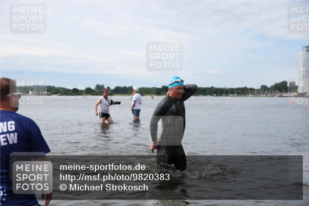 21.06.2026 - Viking Triathlon Michael Strokosch http://msf.ph/oto/9820383 21.06.2026 10:56:36 Schwimmen 374 meine-sportfotos.de