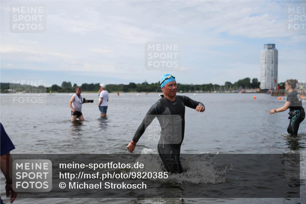 21.06.2026 - Viking Triathlon Michael Strokosch http://msf.ph/oto/9820385 21.06.2026 10:56:36 Schwimmen 374 meine-sportfotos.de