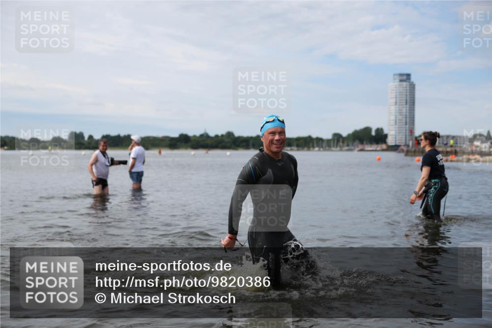 21.06.2026 - Viking Triathlon Michael Strokosch http://msf.ph/oto/9820386 21.06.2026 10:56:37 Schwimmen 374 meine-sportfotos.de
