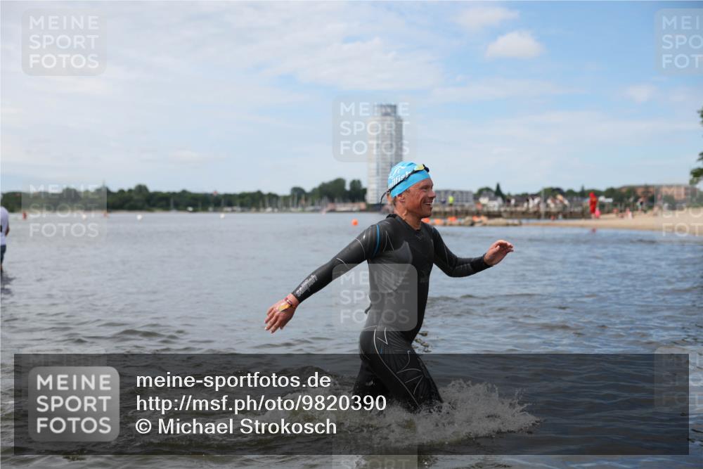 21.06.2026 - Viking Triathlon Michael Strokosch http://msf.ph/oto/9820390 21.06.2026 10:56:37 Schwimmen 374 meine-sportfotos.de