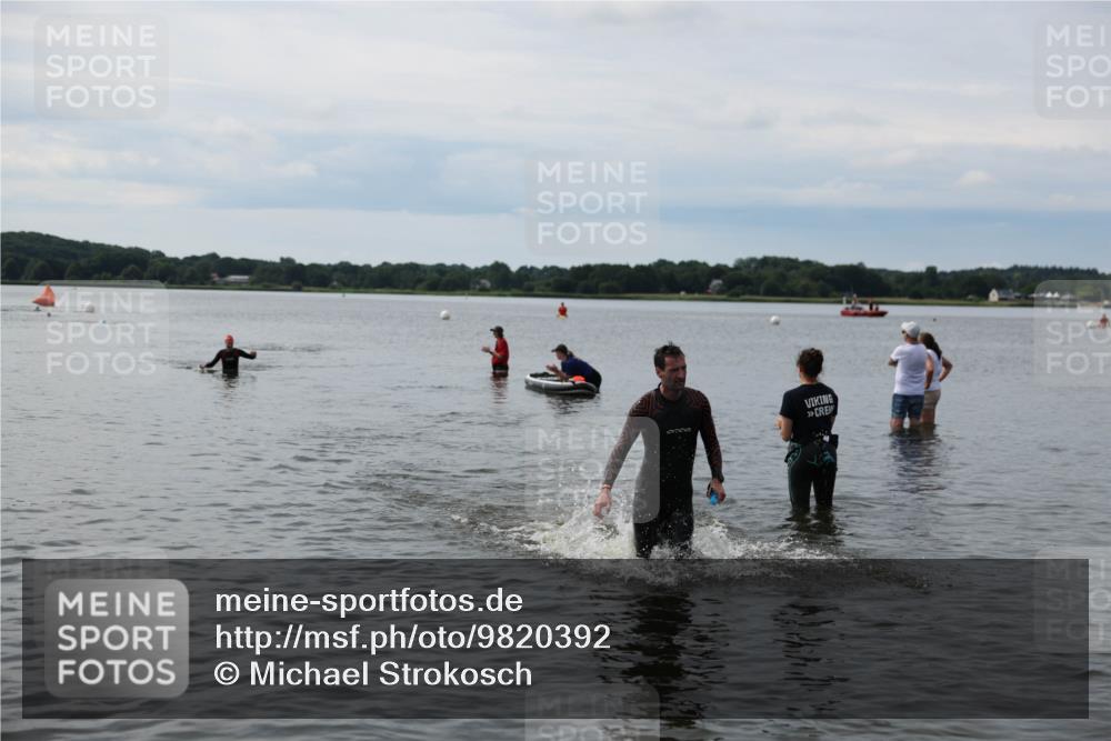 21.06.2026 - Viking Triathlon Michael Strokosch http://msf.ph/oto/9820392 21.06.2026 10:57:12 Schwimmen 401 meine-sportfotos.de