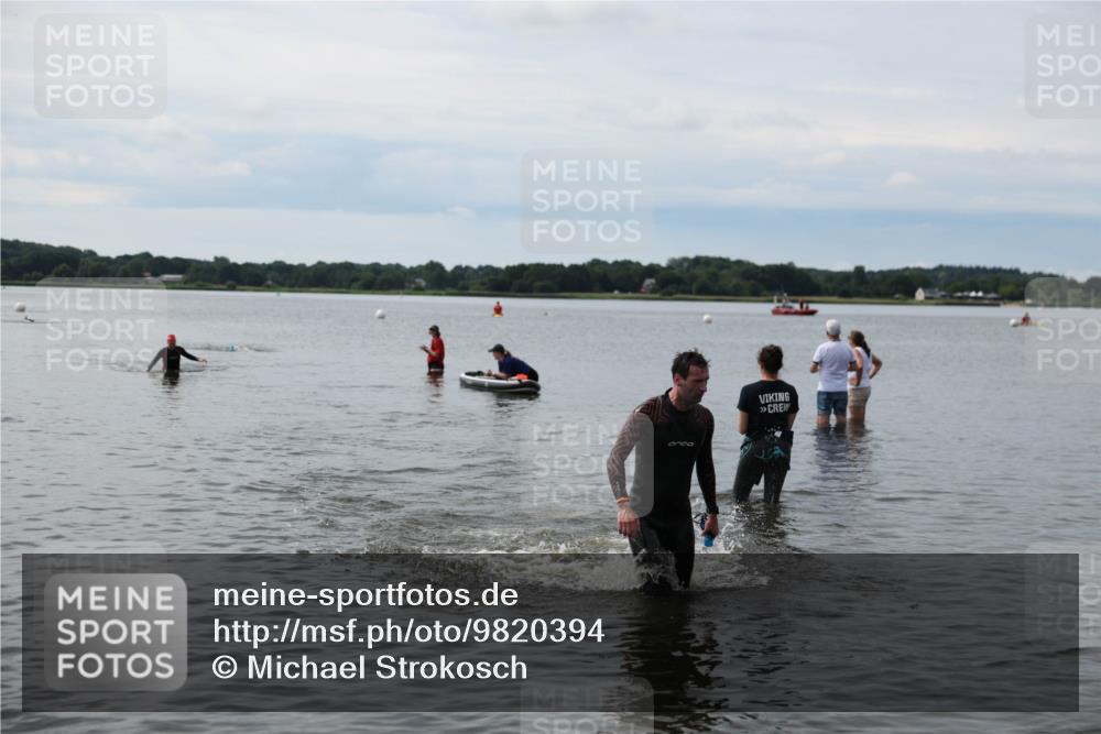 21.06.2026 - Viking Triathlon Michael Strokosch http://msf.ph/oto/9820394 21.06.2026 10:57:13 Schwimmen 401 meine-sportfotos.de