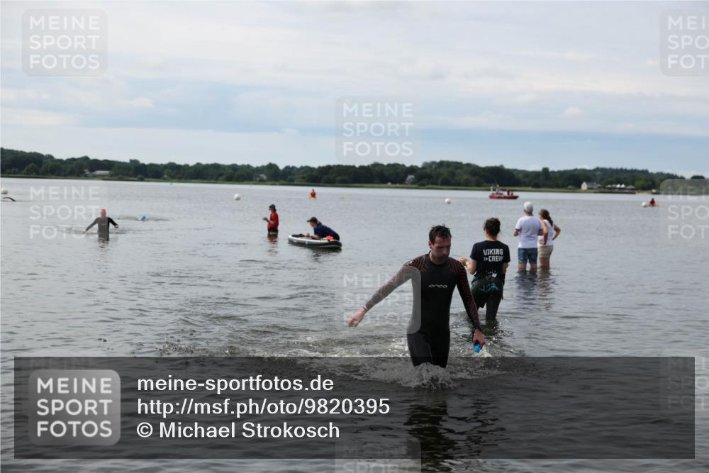 21.06.2026 - Viking Triathlon Michael Strokosch http://msf.ph/oto/9820395 21.06.2026 10:57:13 Schwimmen 401 meine-sportfotos.de