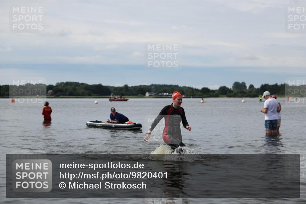 21.06.2026 - Viking Triathlon Michael Strokosch http://msf.ph/oto/9820401 21.06.2026 10:57:28 Schwimmen 652 meine-sportfotos.de