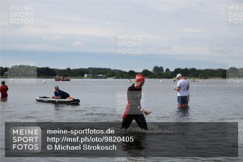 21.06.2026 - Viking Triathlon Michael Strokosch http://msf.ph/oto/9820405 21.06.2026 10:57:29 Schwimmen 652 meine-sportfotos.de