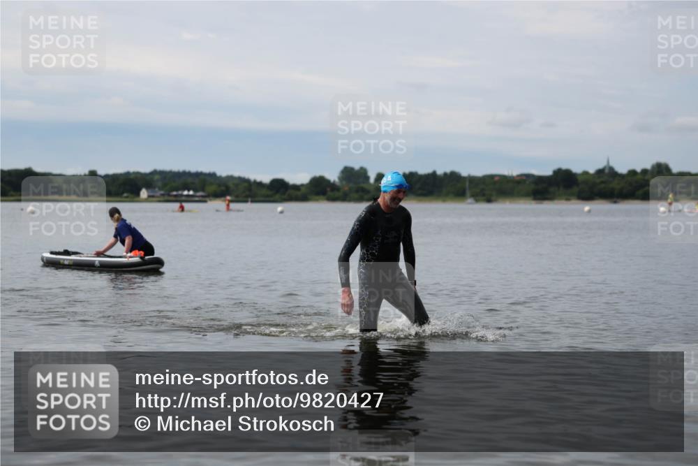 21.06.2026 - Viking Triathlon Michael Strokosch http://msf.ph/oto/9820427 21.06.2026 10:58:24 Schwimmen 439 meine-sportfotos.de