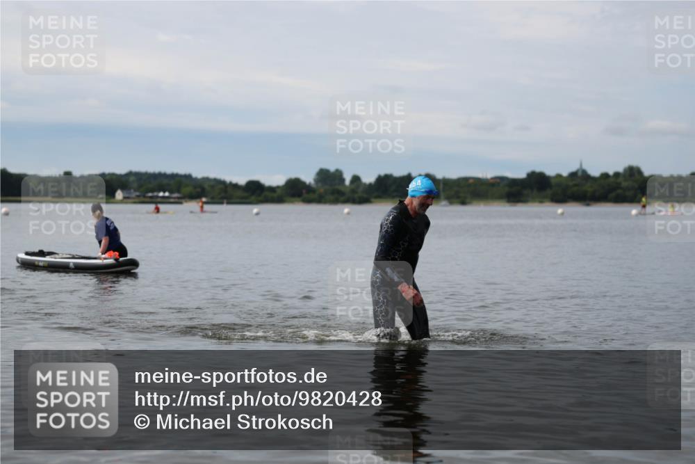 21.06.2026 - Viking Triathlon Michael Strokosch http://msf.ph/oto/9820428 21.06.2026 10:58:24 Schwimmen 439 meine-sportfotos.de