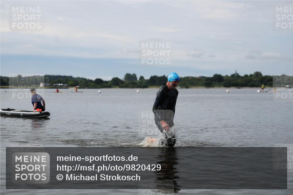21.06.2026 - Viking Triathlon Michael Strokosch http://msf.ph/oto/9820429 21.06.2026 10:58:25 Schwimmen 439 meine-sportfotos.de