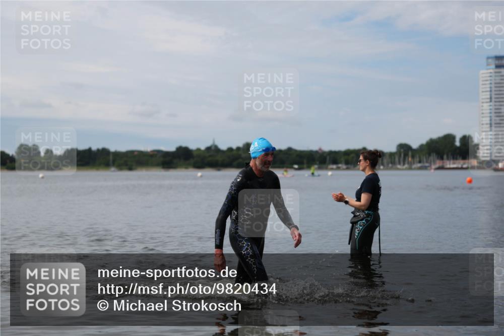 21.06.2026 - Viking Triathlon Michael Strokosch http://msf.ph/oto/9820434 21.06.2026 10:58:26 Schwimmen 439 meine-sportfotos.de