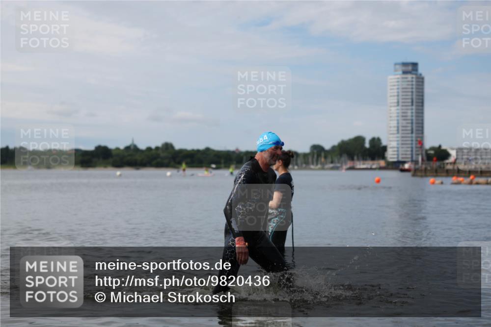 21.06.2026 - Viking Triathlon Michael Strokosch http://msf.ph/oto/9820436 21.06.2026 10:58:27 Schwimmen 439 meine-sportfotos.de