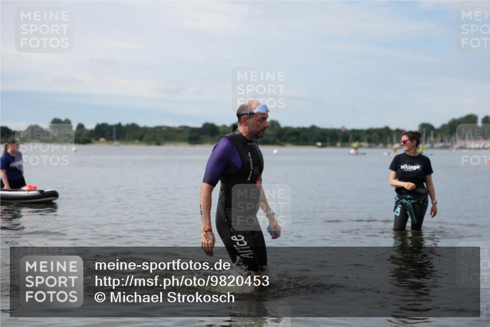 21.06.2026 - Viking Triathlon Michael Strokosch http://msf.ph/oto/9820453 21.06.2026 10:58:43 Schwimmen 141 meine-sportfotos.de