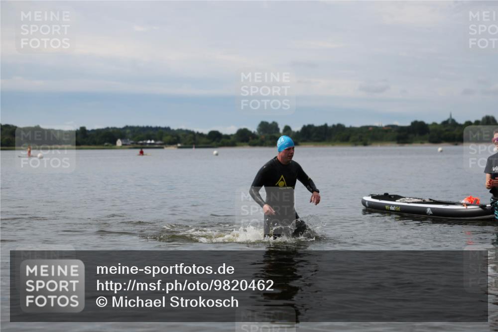 21.06.2026 - Viking Triathlon Michael Strokosch http://msf.ph/oto/9820462 21.06.2026 10:59:08 Schwimmen 106, 253 meine-sportfotos.de