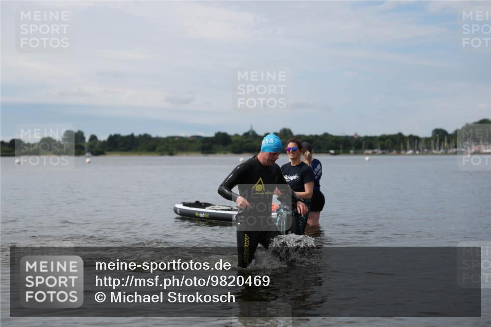 21.06.2026 - Viking Triathlon Michael Strokosch http://msf.ph/oto/9820469 21.06.2026 10:59:10 Schwimmen 106, 253 meine-sportfotos.de