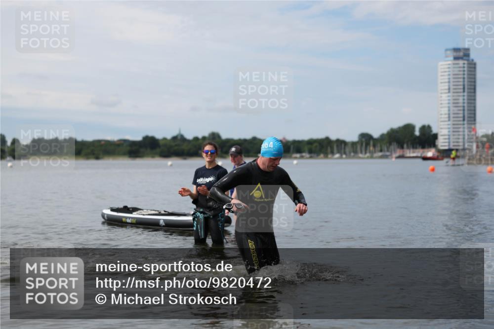 21.06.2026 - Viking Triathlon Michael Strokosch http://msf.ph/oto/9820472 21.06.2026 10:59:10 Schwimmen 106, 253 meine-sportfotos.de