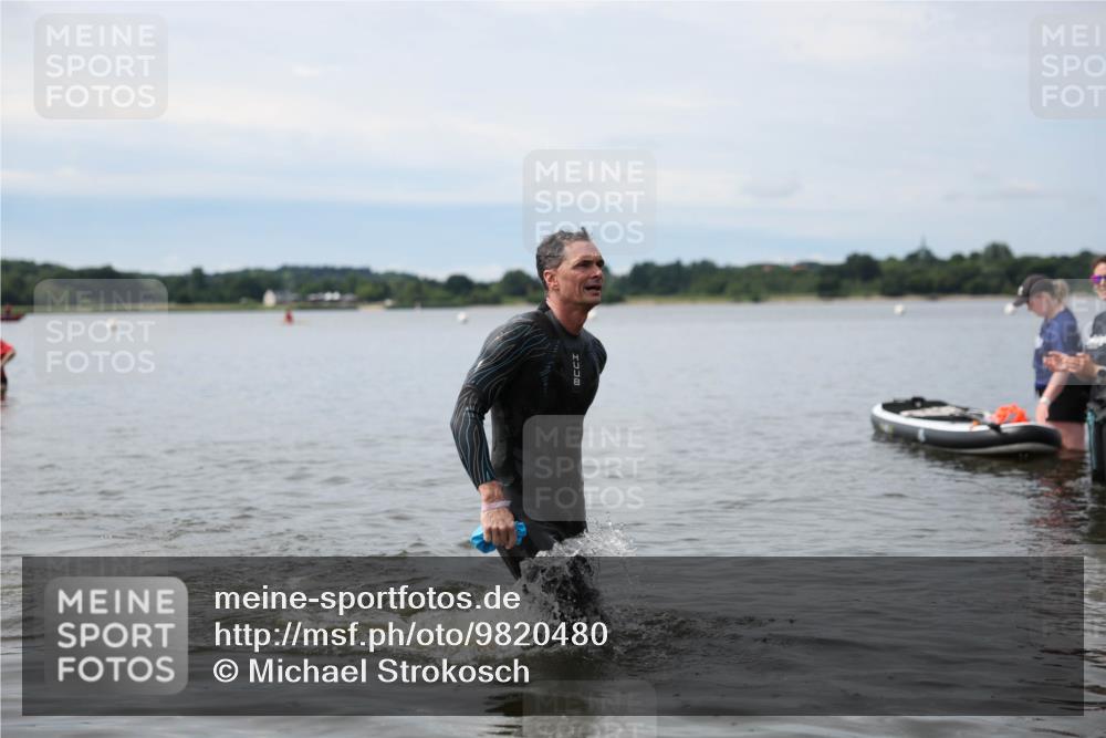 21.06.2026 - Viking Triathlon Michael Strokosch http://msf.ph/oto/9820480 21.06.2026 10:59:19 Schwimmen 106, 253 meine-sportfotos.de