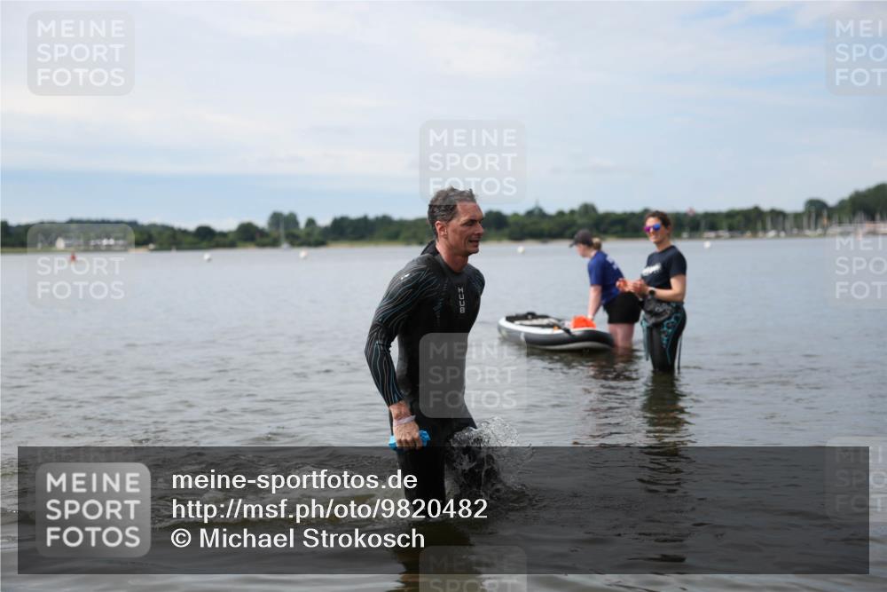 21.06.2026 - Viking Triathlon Michael Strokosch http://msf.ph/oto/9820482 21.06.2026 10:59:19 Schwimmen 106, 253 meine-sportfotos.de