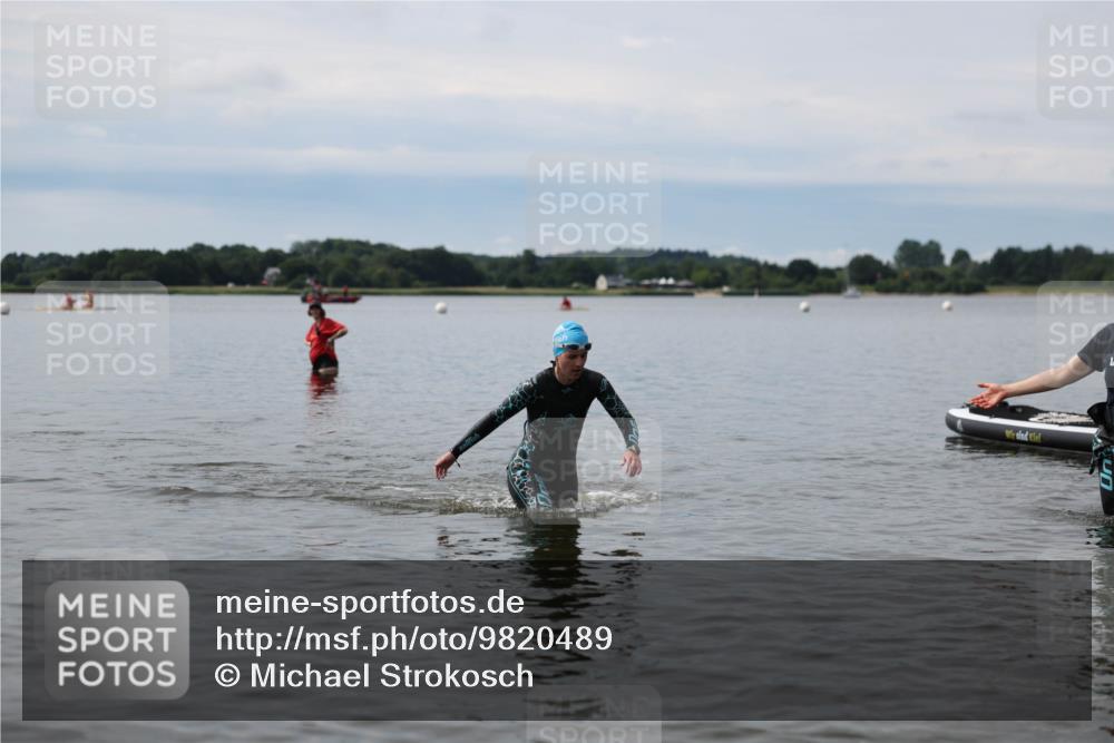21.06.2026 - Viking Triathlon Michael Strokosch http://msf.ph/oto/9820489 21.06.2026 10:59:40 Schwimmen 542 meine-sportfotos.de