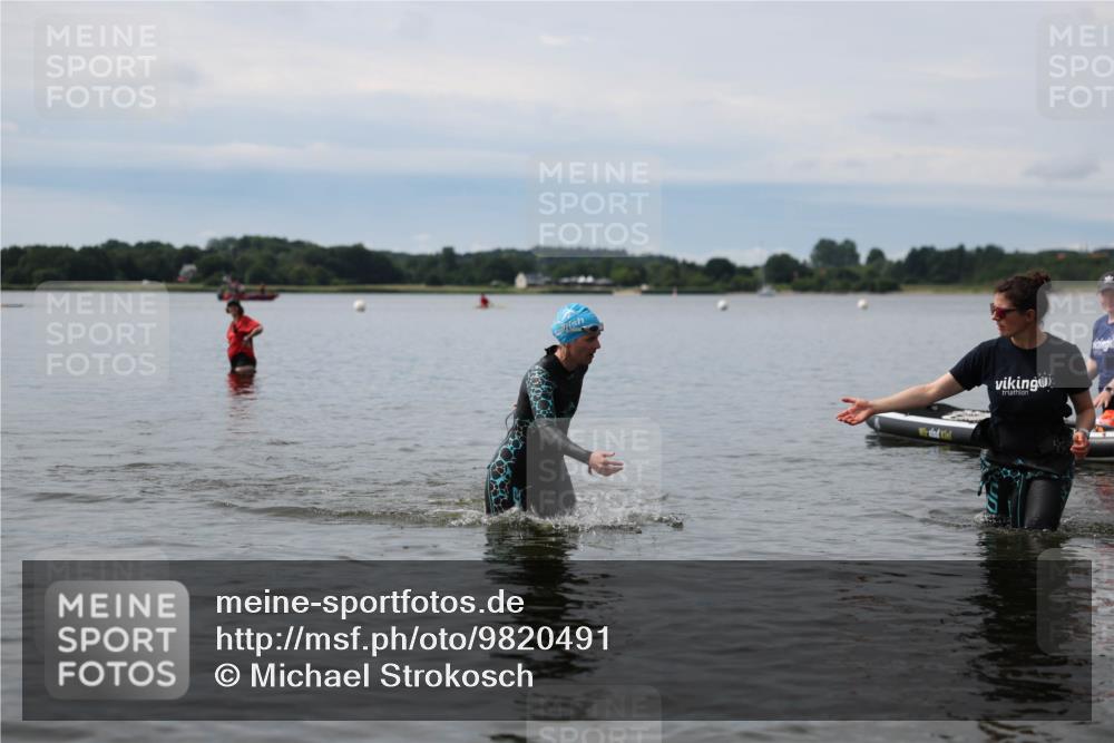 21.06.2026 - Viking Triathlon Michael Strokosch http://msf.ph/oto/9820491 21.06.2026 10:59:41 Schwimmen 542 meine-sportfotos.de