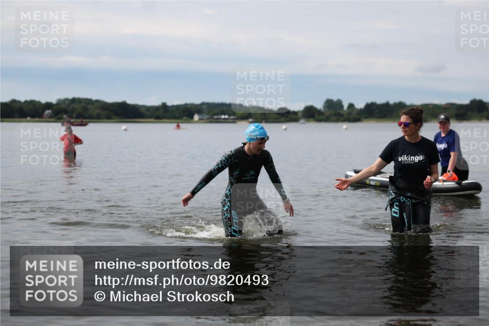 21.06.2026 - Viking Triathlon Michael Strokosch http://msf.ph/oto/9820493 21.06.2026 10:59:42 Schwimmen 542 meine-sportfotos.de