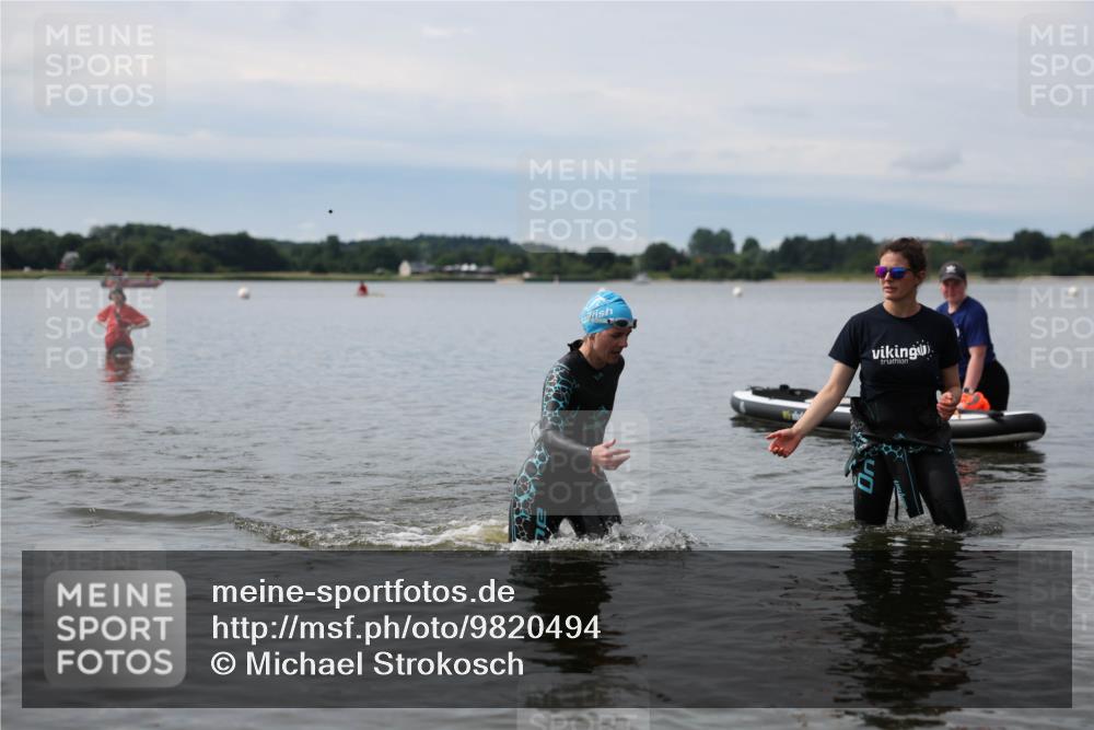 21.06.2026 - Viking Triathlon Michael Strokosch http://msf.ph/oto/9820494 21.06.2026 10:59:42 Schwimmen 542 meine-sportfotos.de