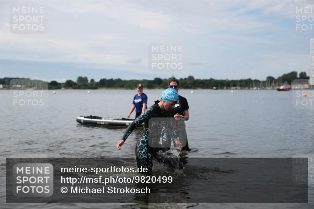 21.06.2026 - Viking Triathlon Michael Strokosch http://msf.ph/oto/9820499 21.06.2026 10:59:44 Schwimmen 542 meine-sportfotos.de