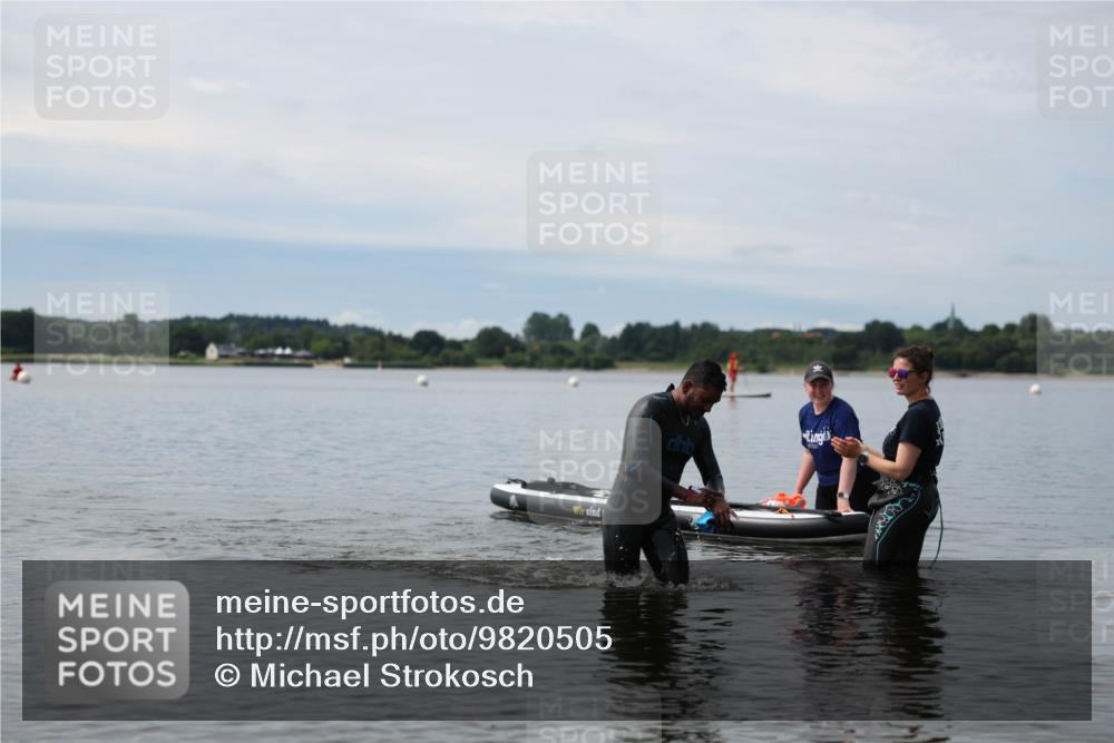 21.06.2026 - Viking Triathlon Michael Strokosch http://msf.ph/oto/9820505 21.06.2026 11:01:00 Schwimmen 71 meine-sportfotos.de