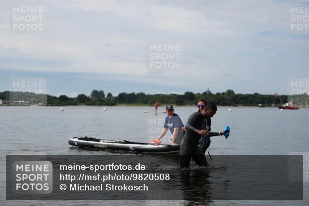 21.06.2026 - Viking Triathlon Michael Strokosch http://msf.ph/oto/9820508 21.06.2026 11:01:01 Schwimmen 71 meine-sportfotos.de